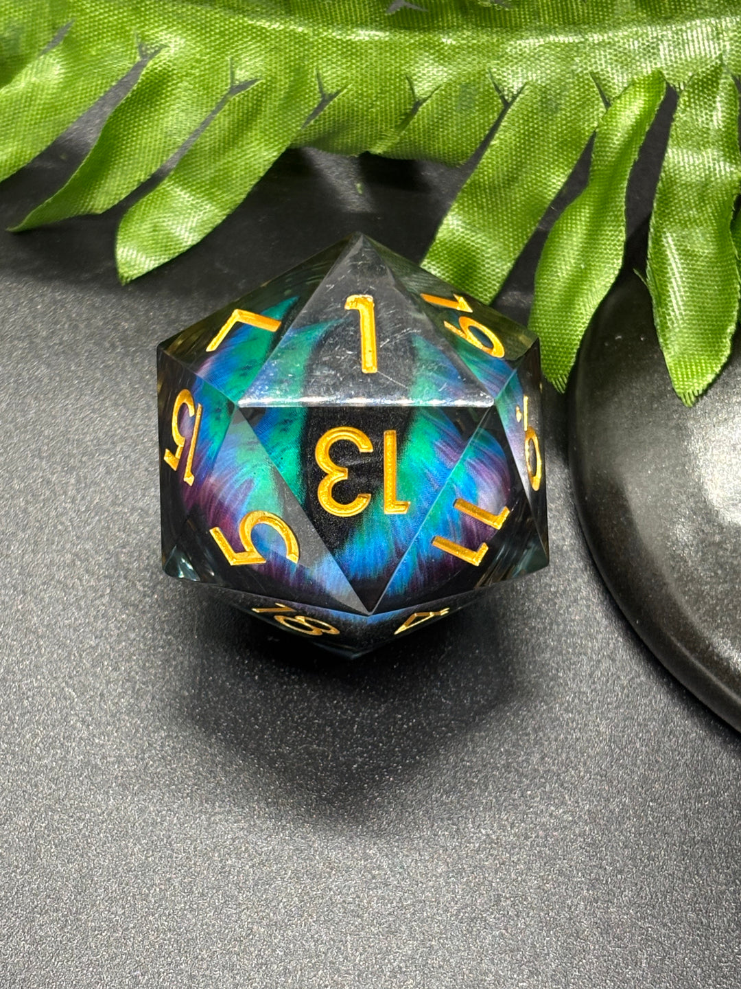 Liquid Core Dragon Eye D20 33 Mil