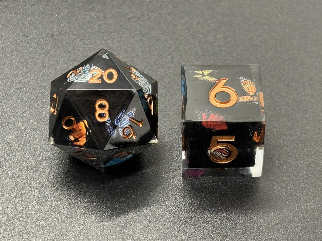 Sharp Edge Spring Dice Sets