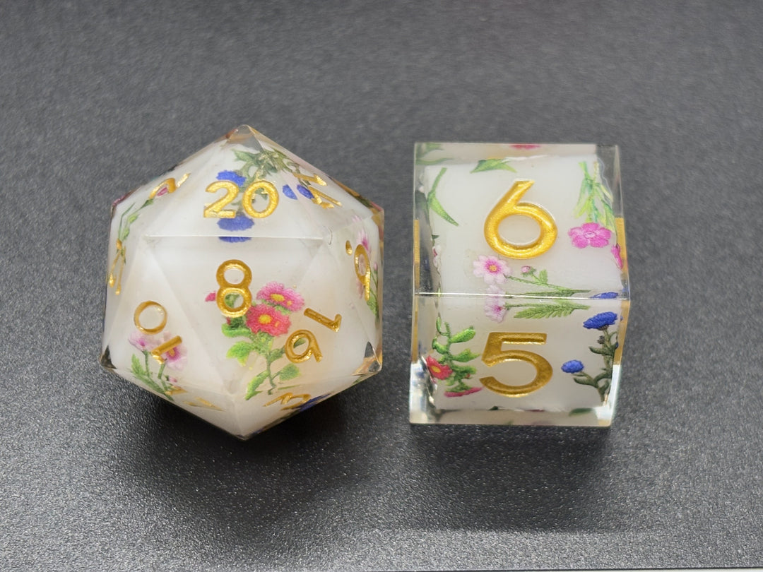 Sharp Edge Spring Dice Sets