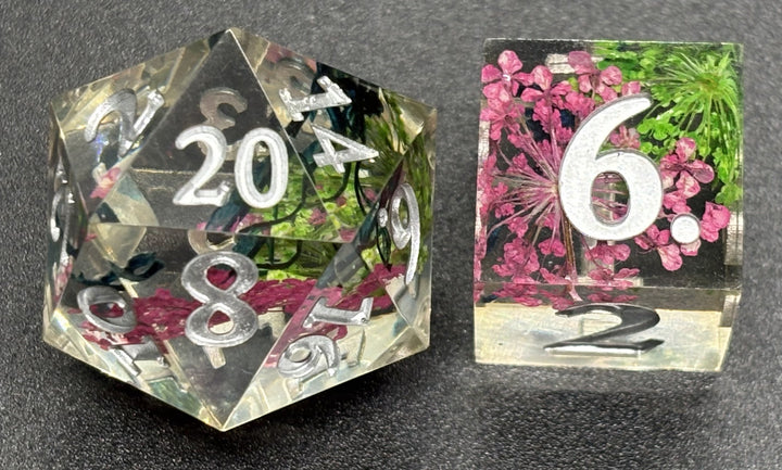 Sharp Edge Spring Dice Sets