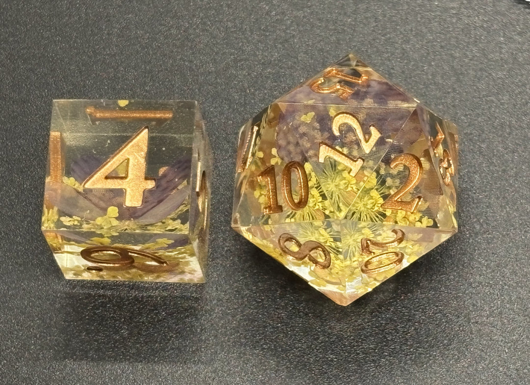 Sharp Edge Spring Dice Sets