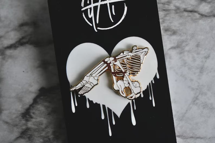itAi Pins