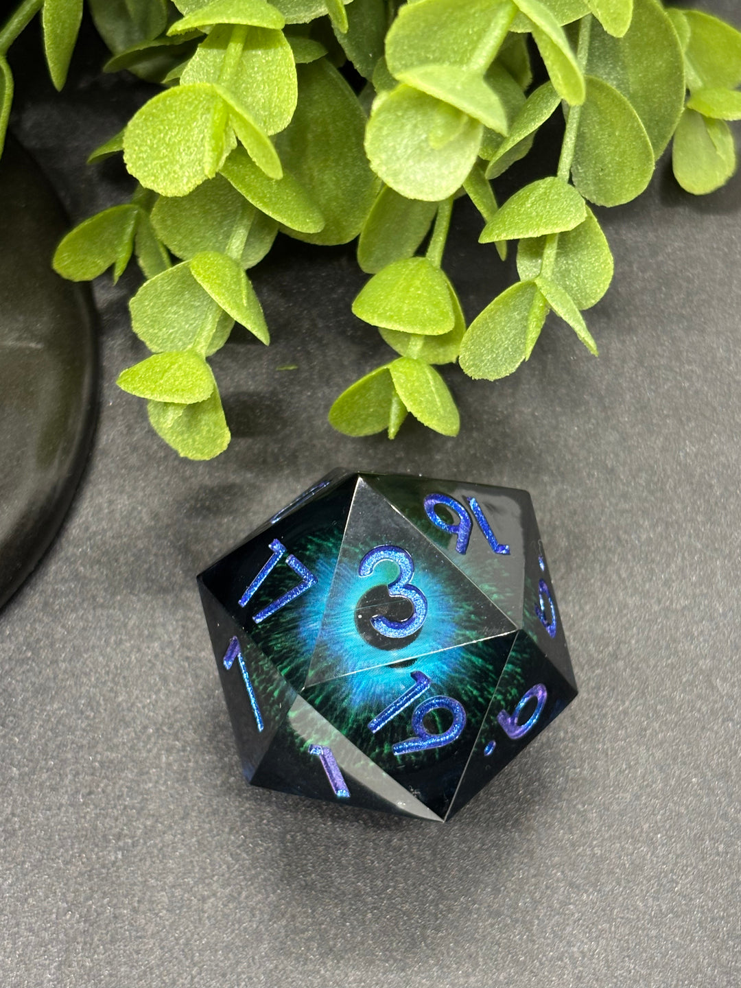 Liquid Core Round Eye D20 33 Mil