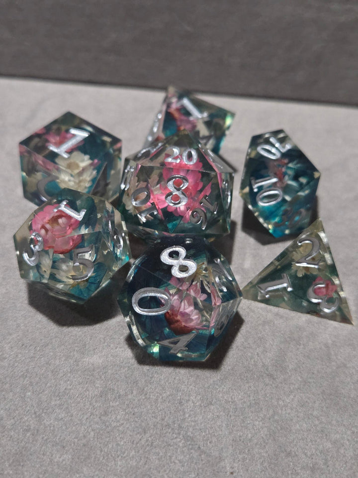 Daisy Sharp Edge Set