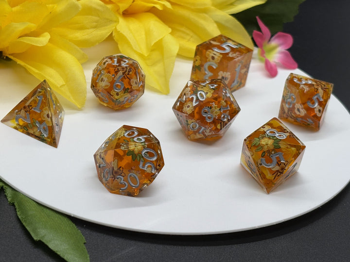 Sharp Edge Spring Dice Sets
