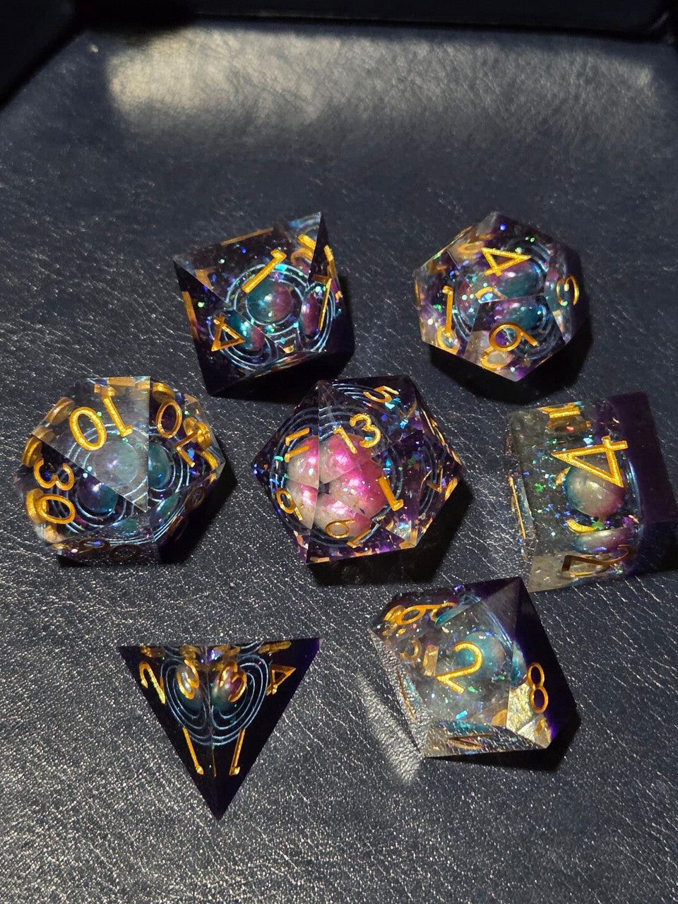 Orbits Gold Font Sharp Edge Set