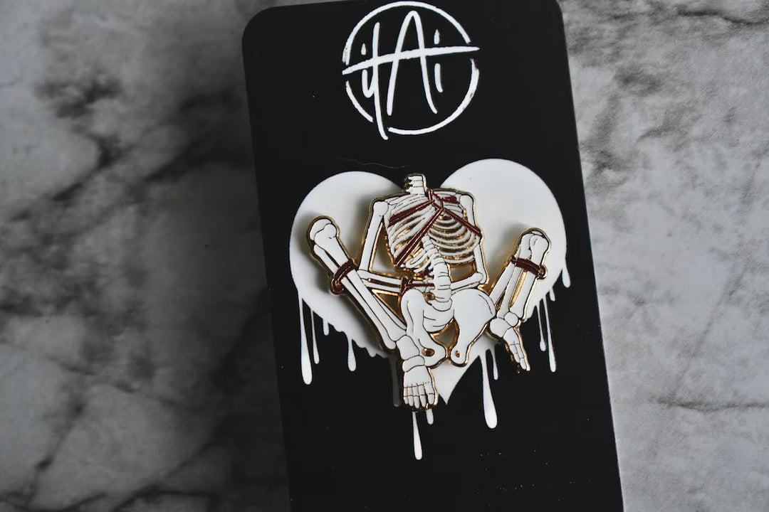 itAi Pins