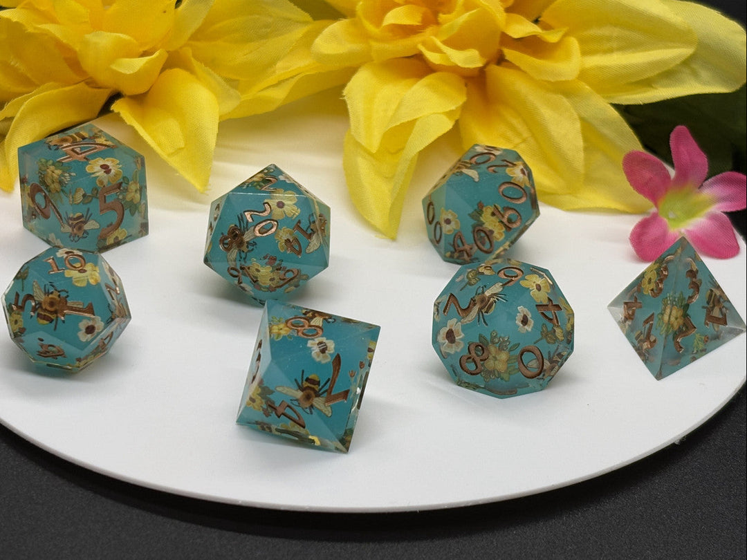 Sharp Edge Spring Dice Sets