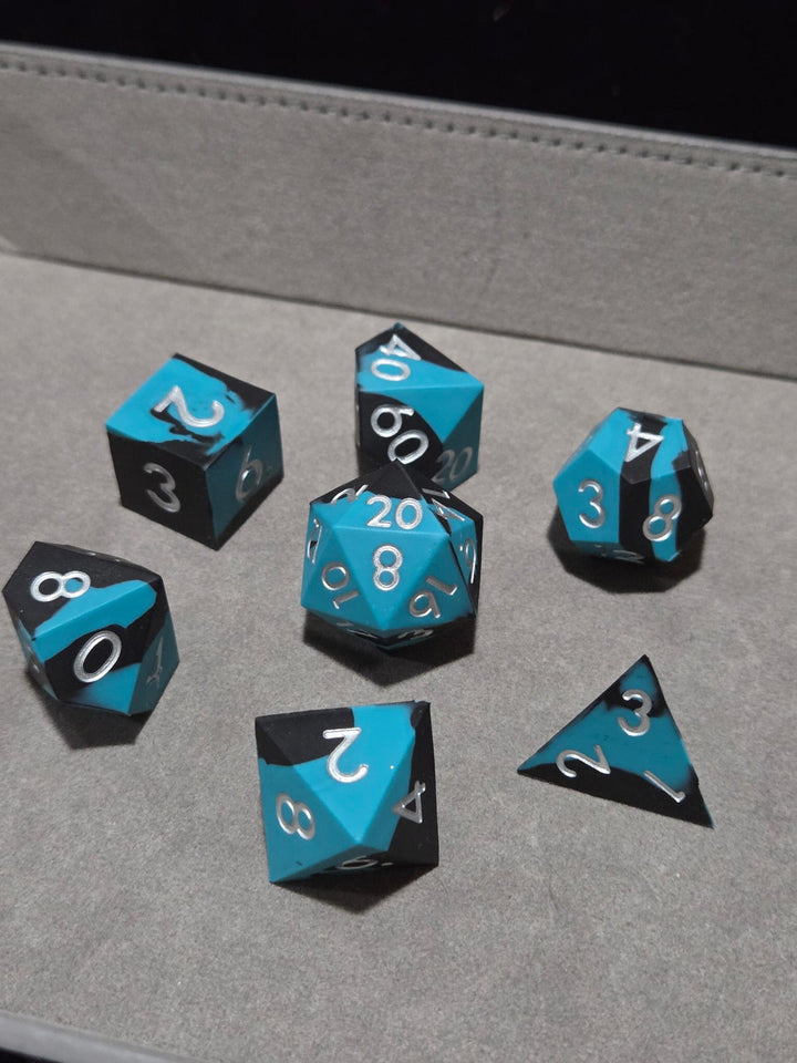 Silicone Dice Set Blue Black