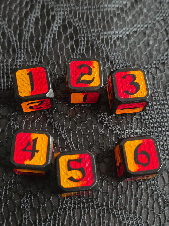 Metal D6 Set Yellow Red Scale