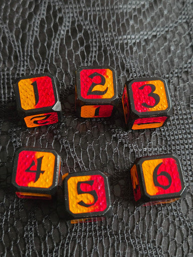 Metal D6 Set Yellow Red Scale