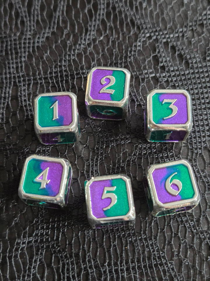 Metal D6 Set Green Purple