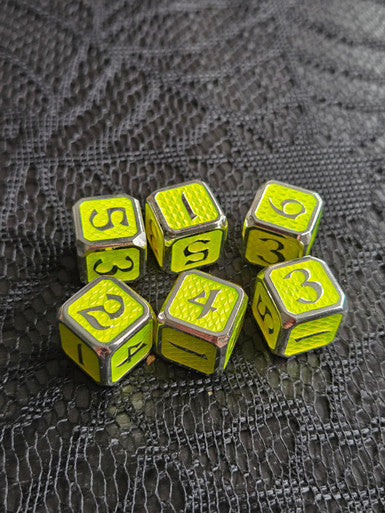 Metal D6 Set Yellow Scale
